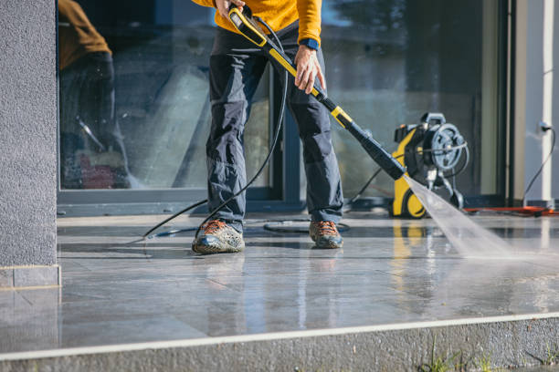 Best Animal Enclosure Cleaning  in Guttenberg, NJ